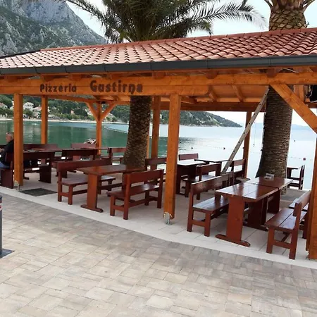 Anita * Gradac (Split-Dalmatia)