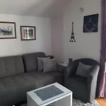 Anita *